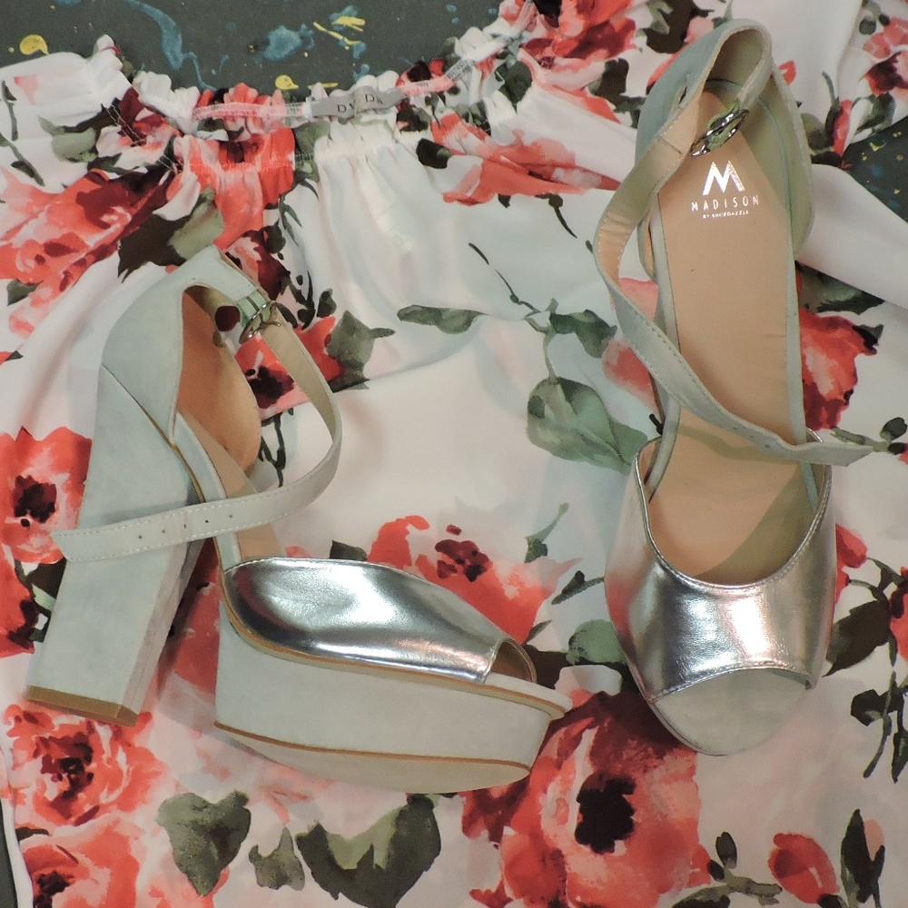 New Madison Mint green and silver Caragh sz 9.5